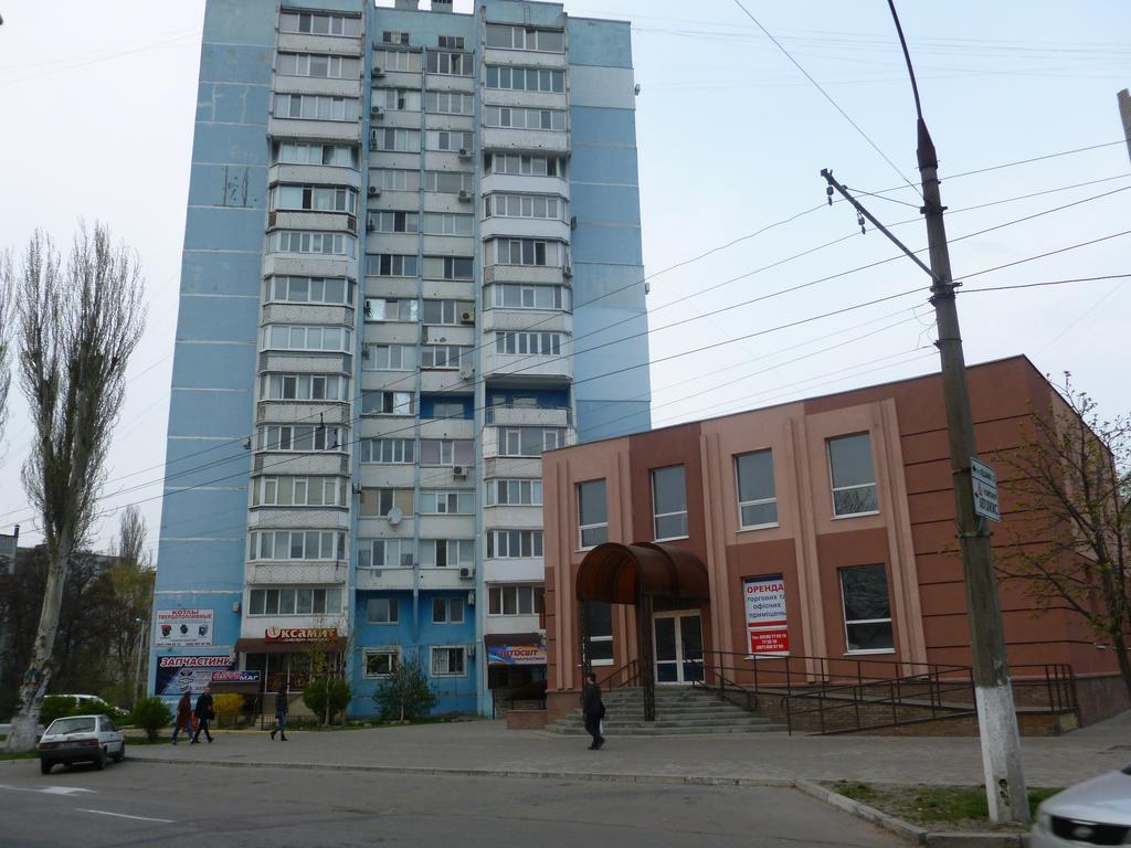 Apartment In A New House クレメンチューク エクステリア 写真