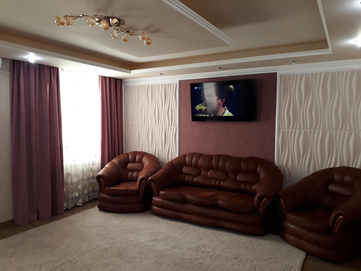 Apartment In A New House クレメンチューク エクステリア 写真