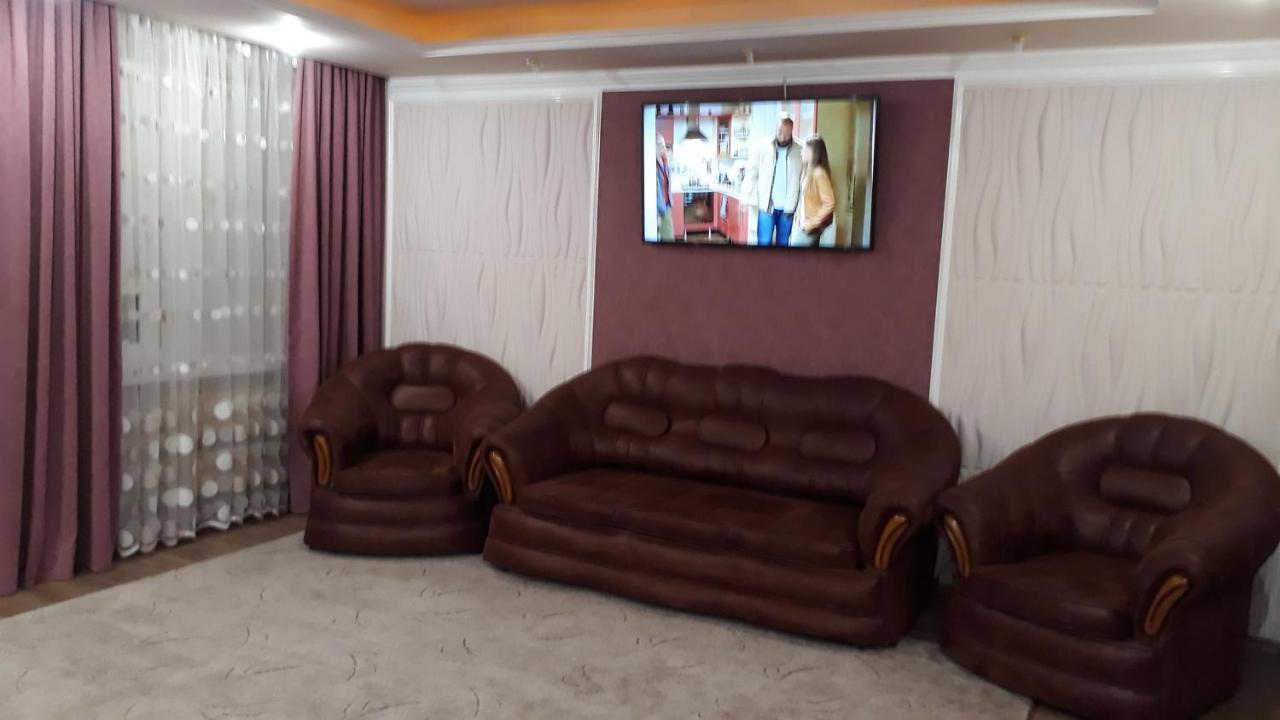 Apartment In A New House クレメンチューク エクステリア 写真